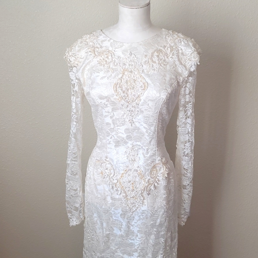 Vintage Modern Wedding Gown
